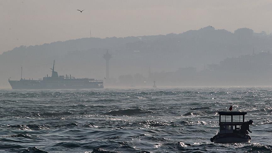 İstanbul Boğazı gemi geçişlerine kapatıldı