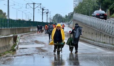 Samsun’da sağanak yağış etkili oldu