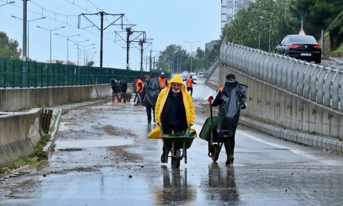 Samsun’da sağanak yağış etkili oldu