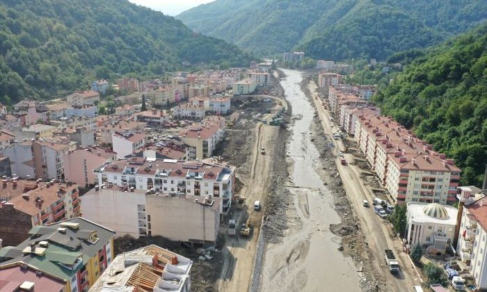 Bozkurt’taki sel felaketinin yaraları sarılmaya devam ediyor