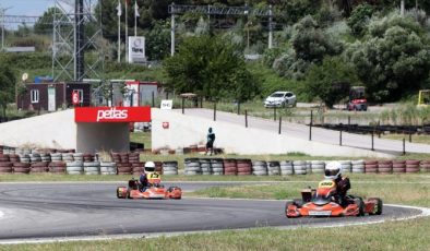 Kocaeli’de otomobil ve karting yarışları heyecanı yaşanıyor