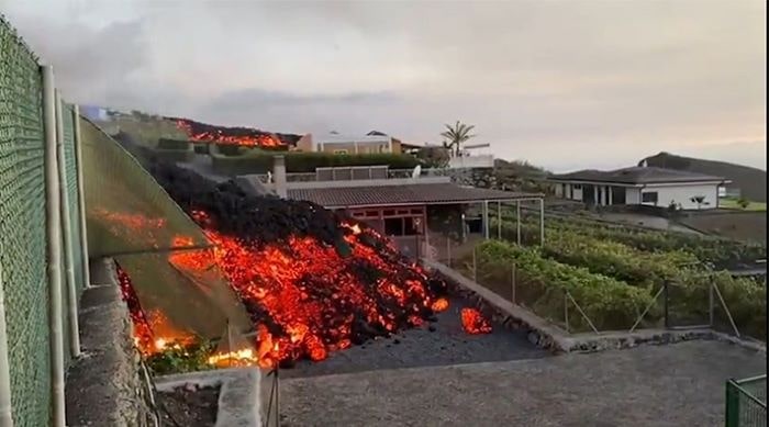 La Palma’da yanardağı 11 günde 656 evi kül etti