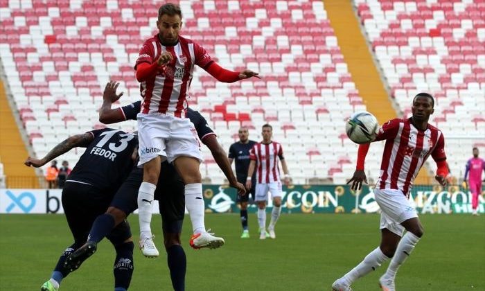 Sivasspor, Antalyaspor ile 2-2 berabere kaldı