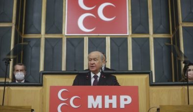 Bahçeli İmamoğlu’nun istifasını istedi